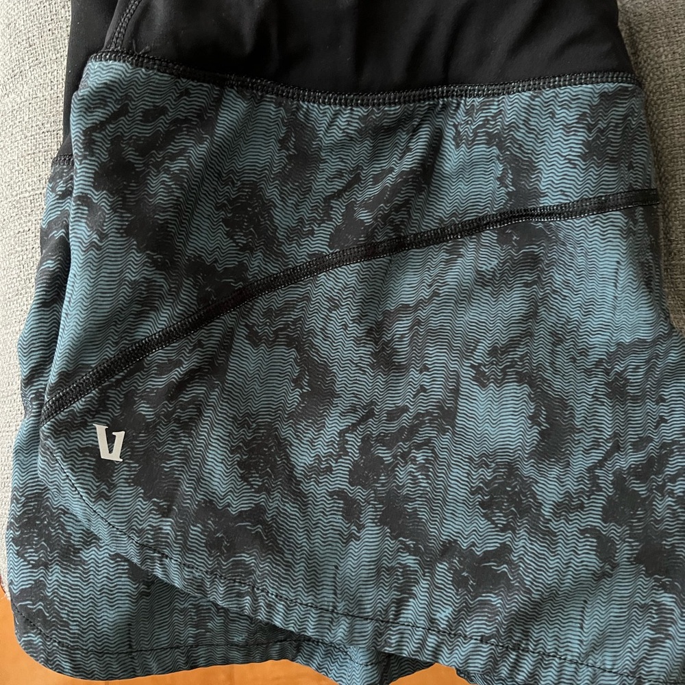 Vuori Omni Performance Shorts‎ Sz L - Tide Dunes Running Athletic VW333 Blue - Picture 2 of 8